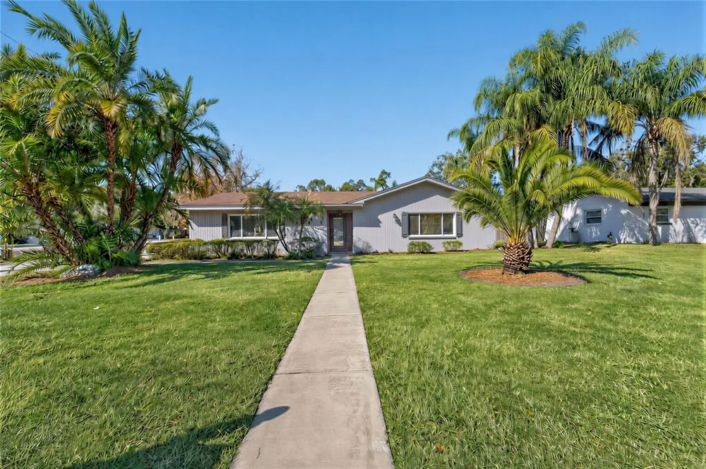 1231 NEWPORT AVENUE Lakeland, FL 33801