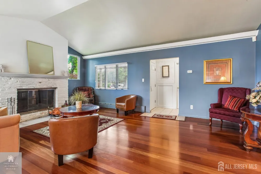 4 Taylor Drive New Brunswick, NJ 08901