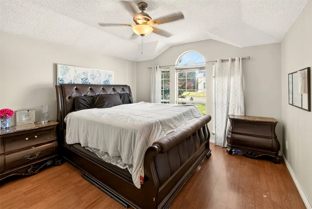 2272 Bresee Drive Carrollton, TX 75010