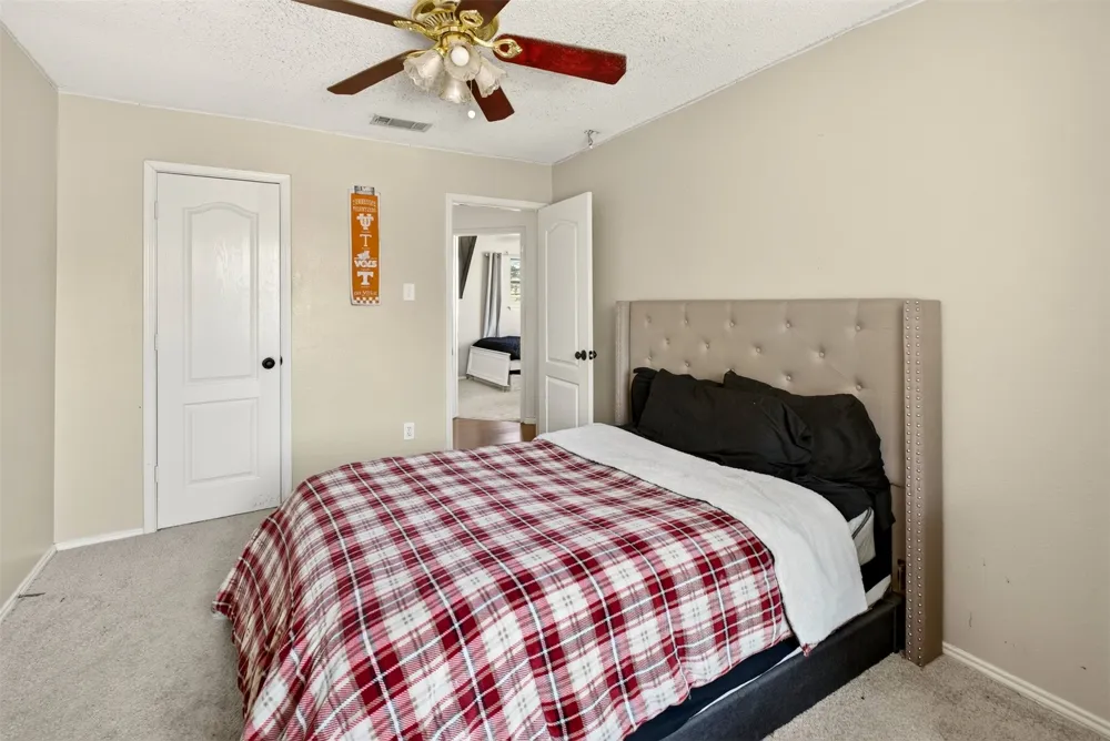 2272 Bresee Drive Carrollton, TX 75010
