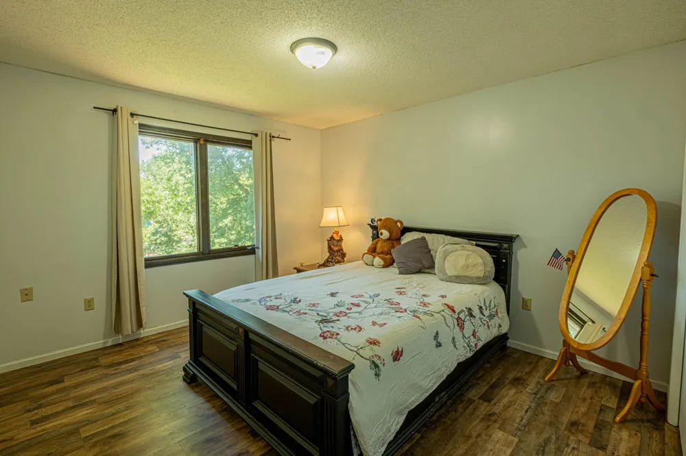 5440 Riverwood Lane Savage, MN 55378