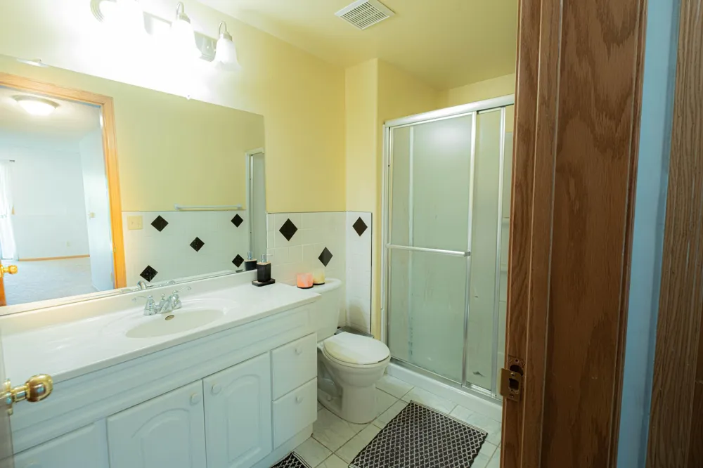 5440 Riverwood Lane Savage, MN 55378