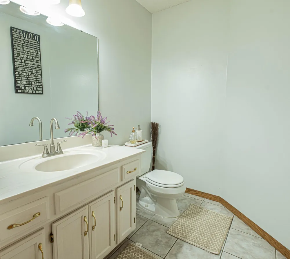5440 Riverwood Lane Savage, MN 55378