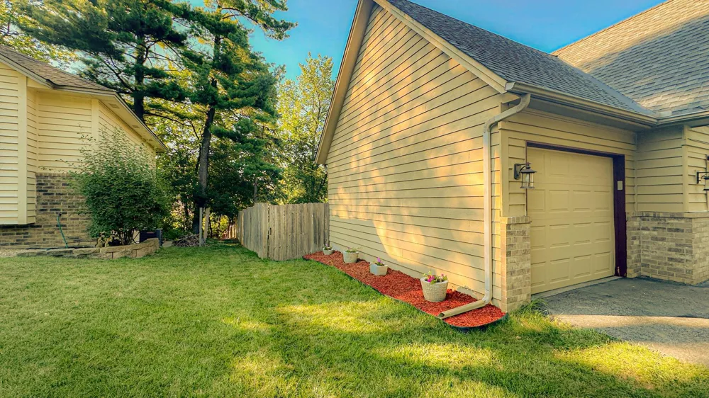 5440 Riverwood Lane Savage, MN 55378