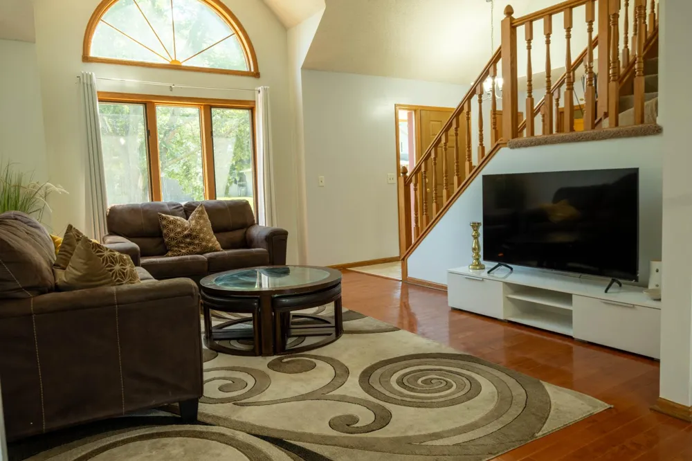 5440 Riverwood Lane Savage, MN 55378