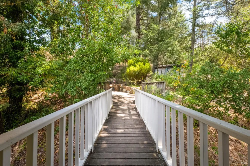 3250 Trinity Road Glen Ellen, CA 95442