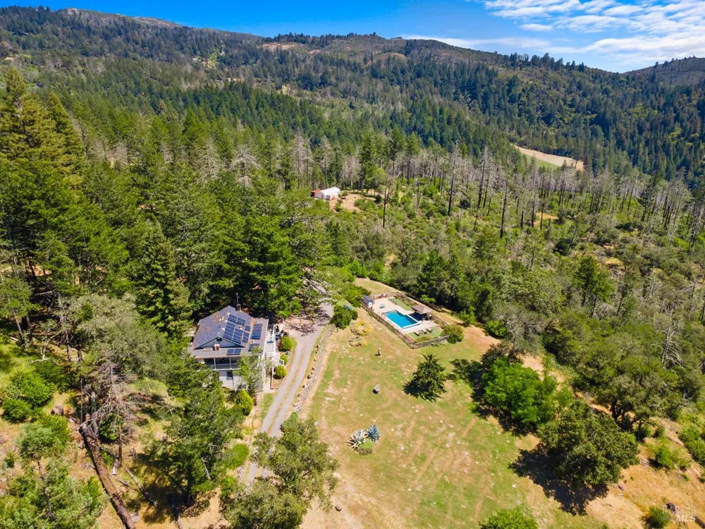 3250 Trinity Road Glen Ellen, CA 95442
