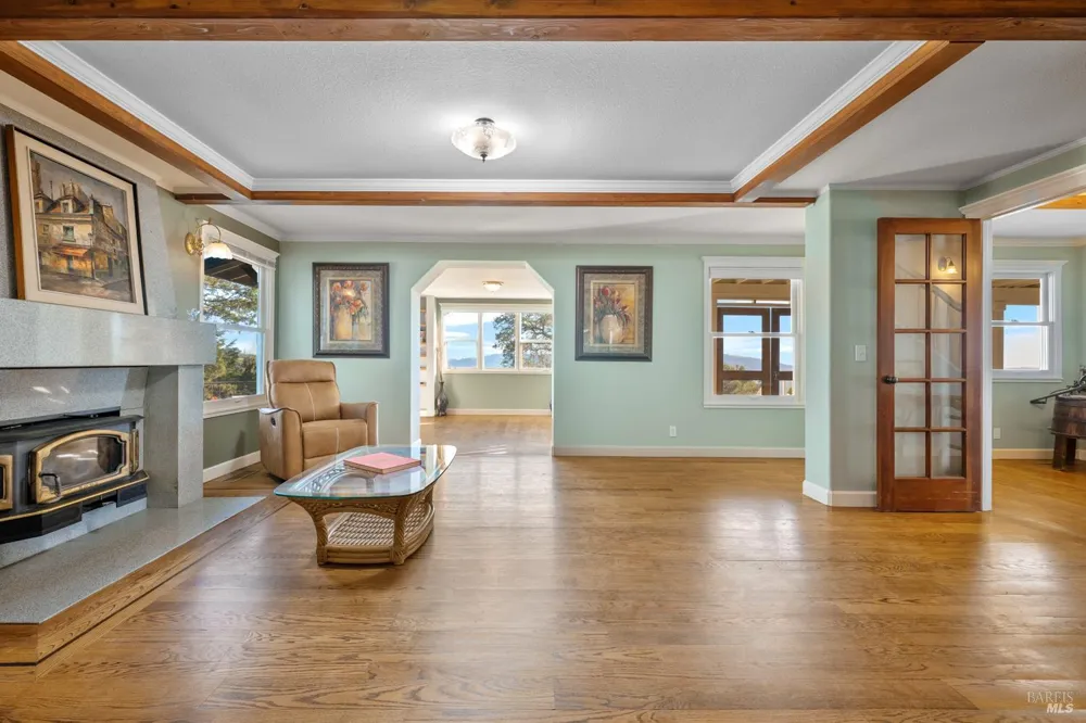 3250 Trinity Road Glen Ellen, CA 95442
