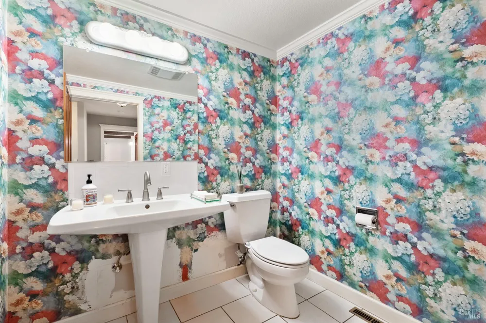 3250 Trinity Road Glen Ellen, CA 95442
