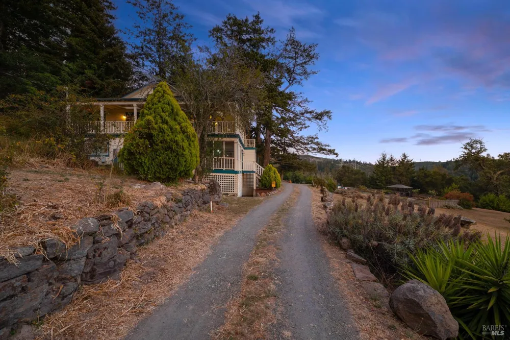3250 Trinity Road Glen Ellen, CA 95442