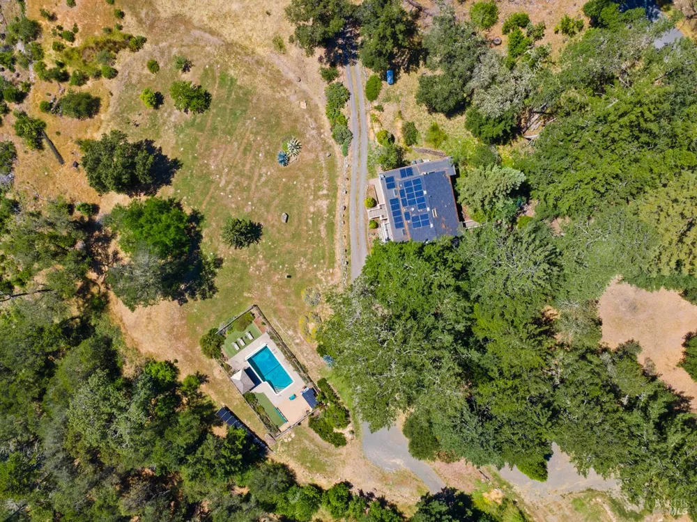 3250 Trinity Road Glen Ellen, CA 95442