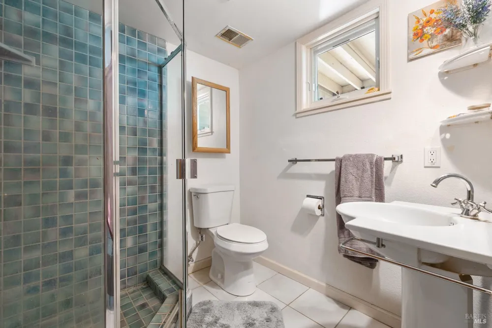 3250 Trinity Road Glen Ellen, CA 95442