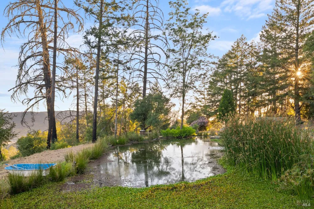 3250 Trinity Road Glen Ellen, CA 95442