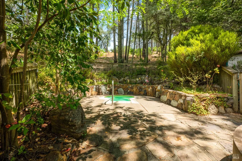 3250 Trinity Road Glen Ellen, CA 95442