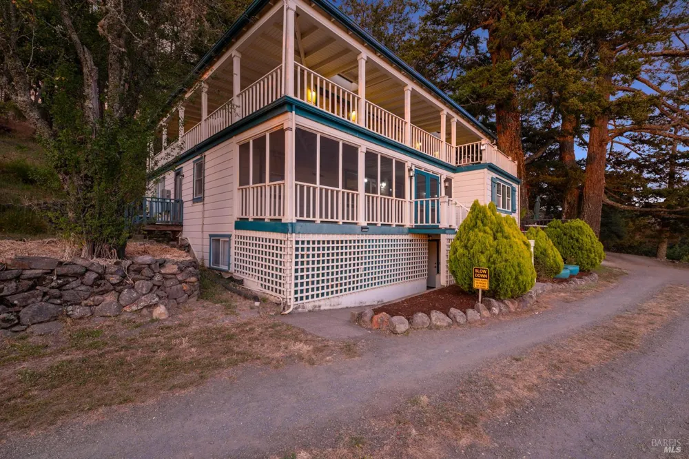 3250 Trinity Road Glen Ellen, CA 95442