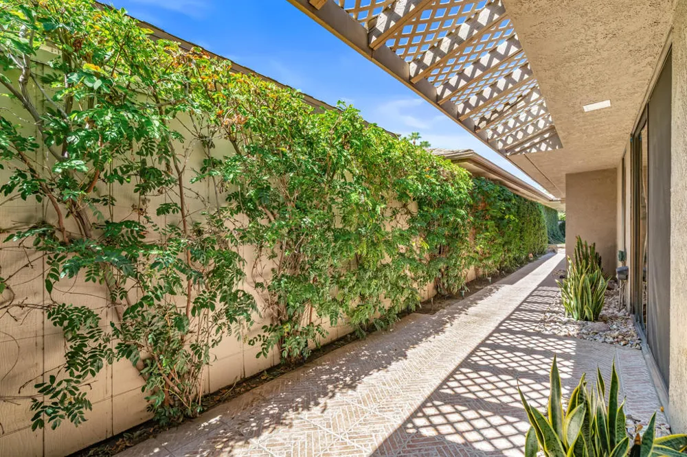 33 Colgate Drive Rancho Mirage, CA 92270