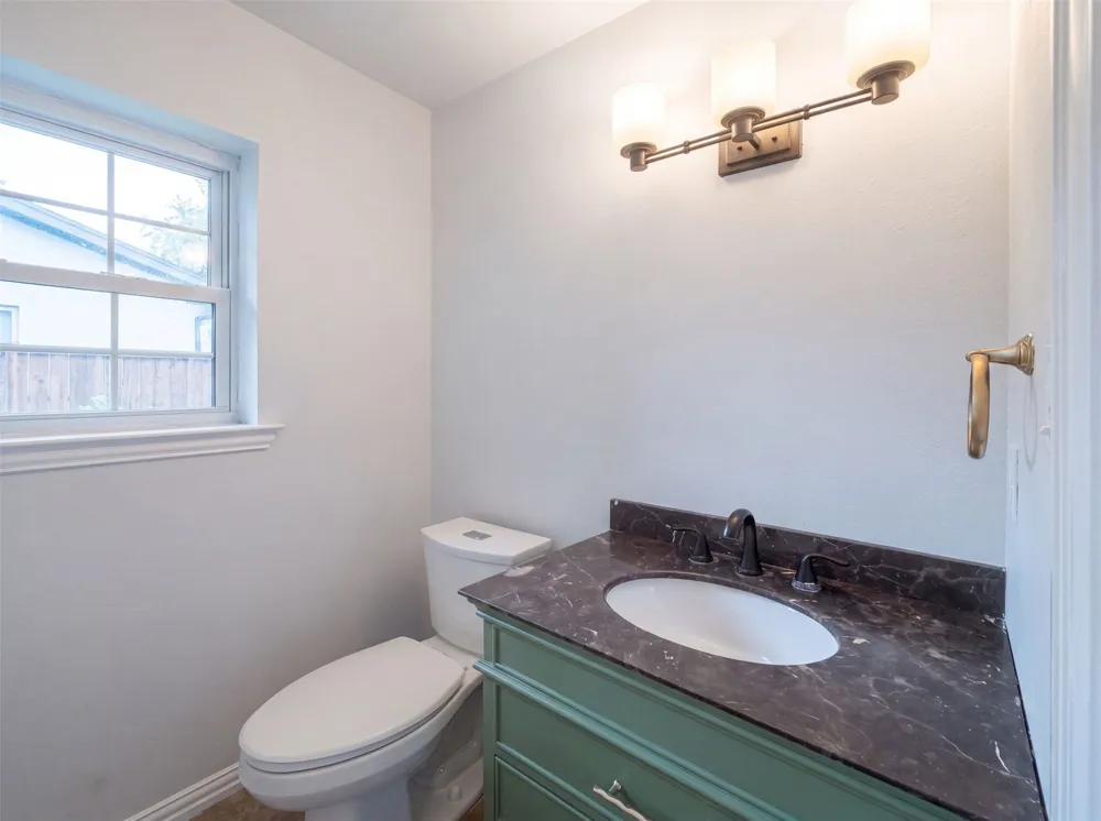 3308 Brookhaven Club Drive Farmers Branch, TX 75234
