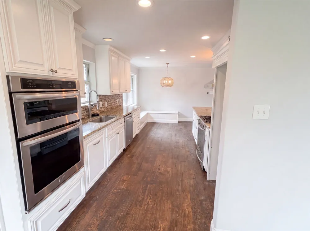 3308 Brookhaven Club Drive Farmers Branch, TX 75234