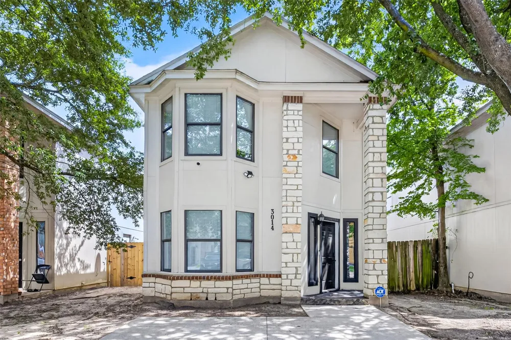 3014 La Estancia Lane Houston, TX 77093