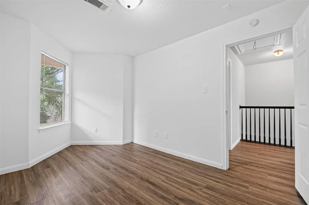 3014 La Estancia Lane Houston, TX 77093