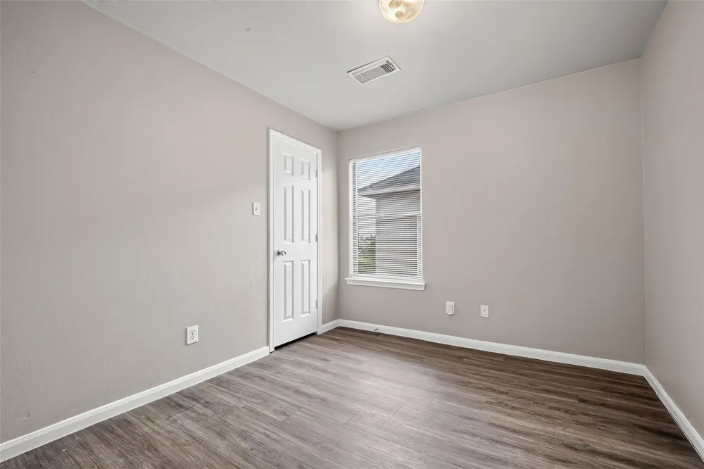 3014 La Estancia Lane Houston, TX 77093