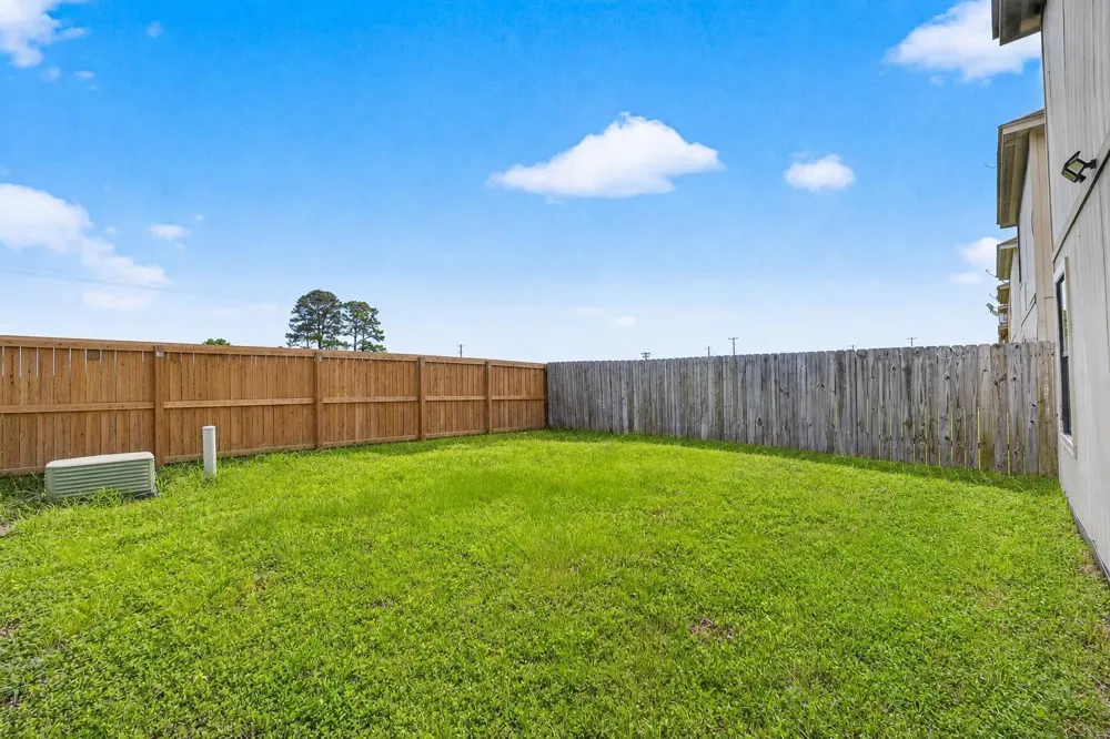 3014 La Estancia Lane Houston, TX 77093