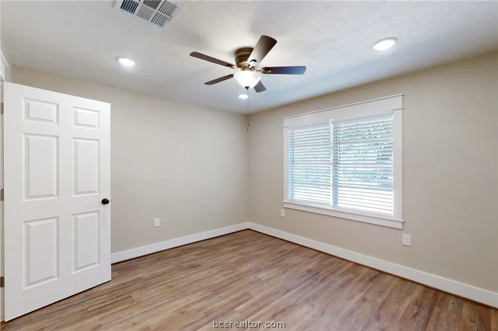 22299 FM 39 Iola, TX 77861