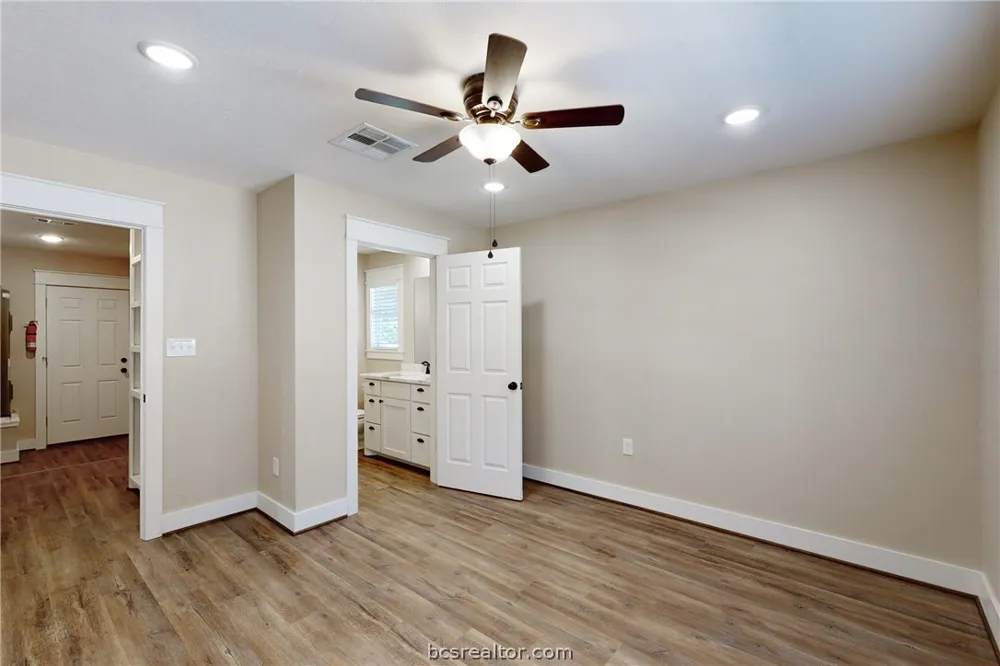 22299 FM 39 Iola, TX 77861