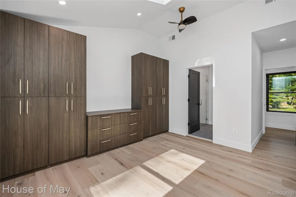 10890 Hillway Drive White Lake Charter Township, MI 48386