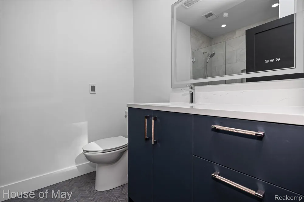 10890 Hillway Drive White Lake Charter Township, MI 48386