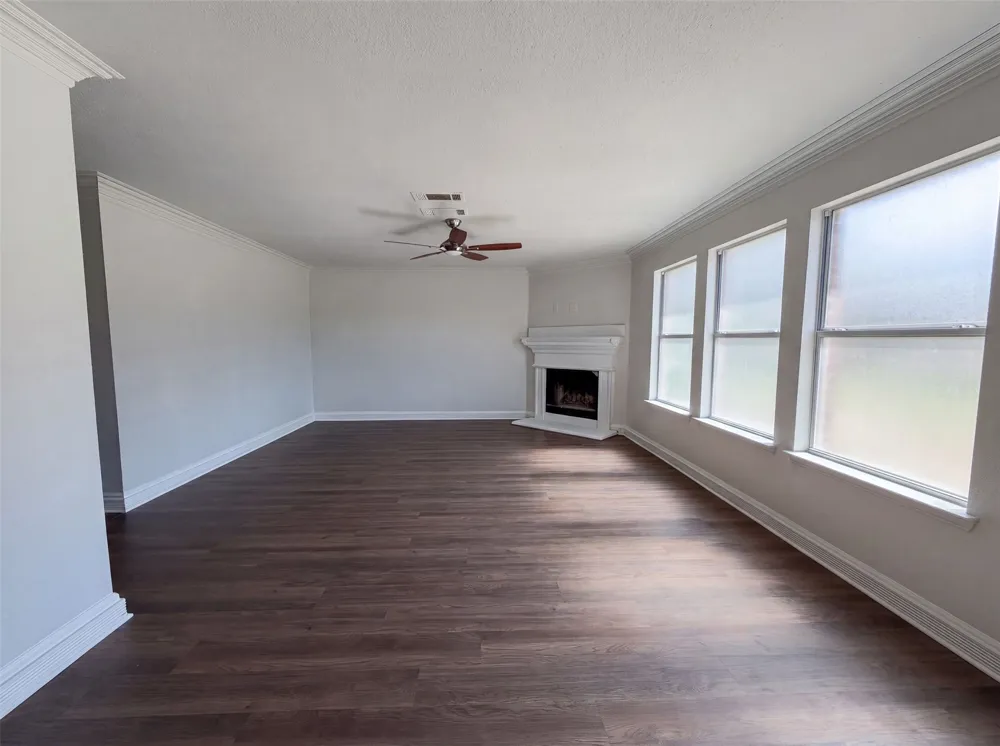 3940 Victory Court Midlothian, TX 76065