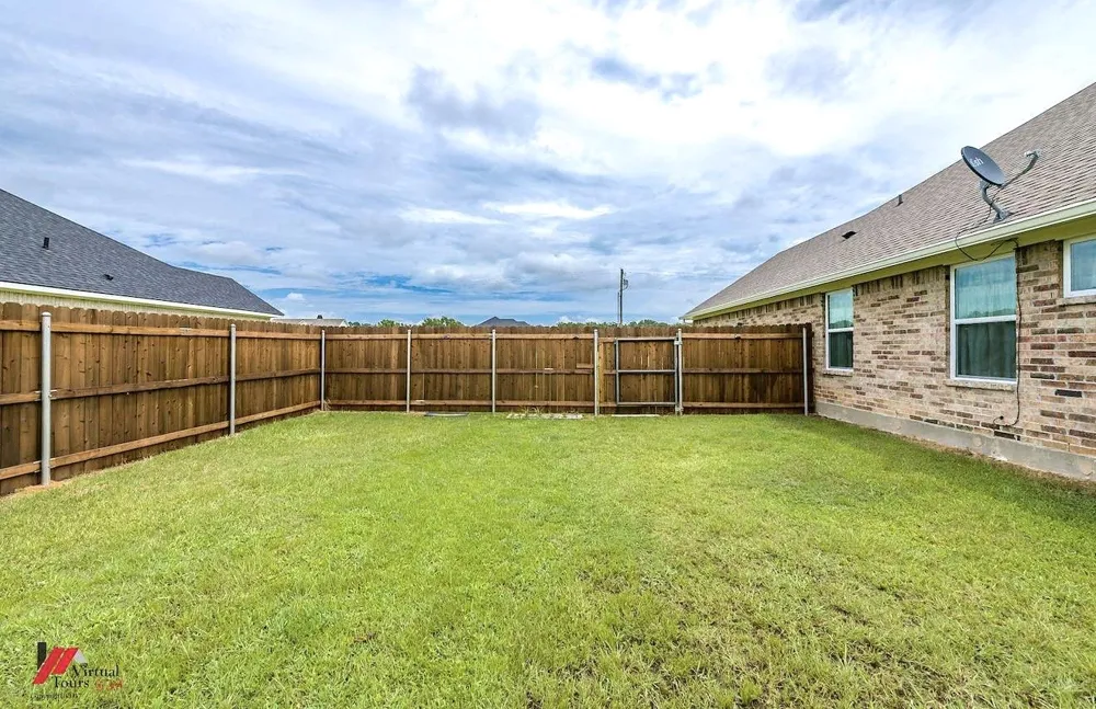 6166 Windwood Esates Drive Blanchard, LA 71107