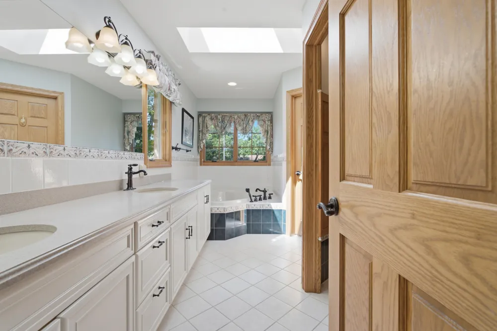 1460 Nelson Road St Joseph Charter Township, MI 49085