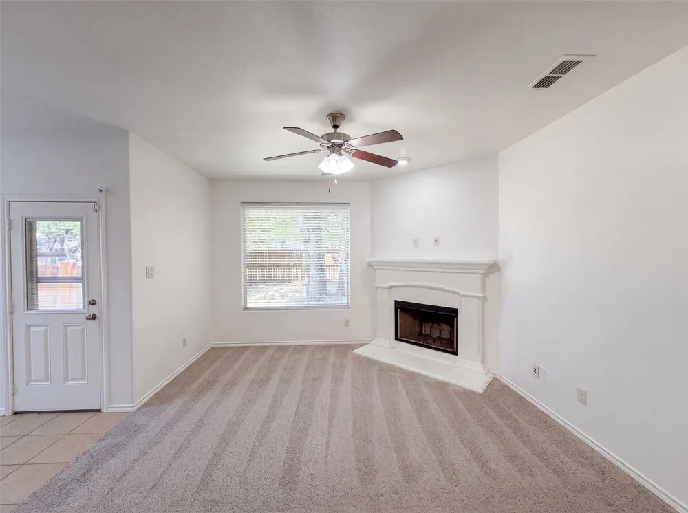 1108 Edgewater Drive Azle, TX 76020