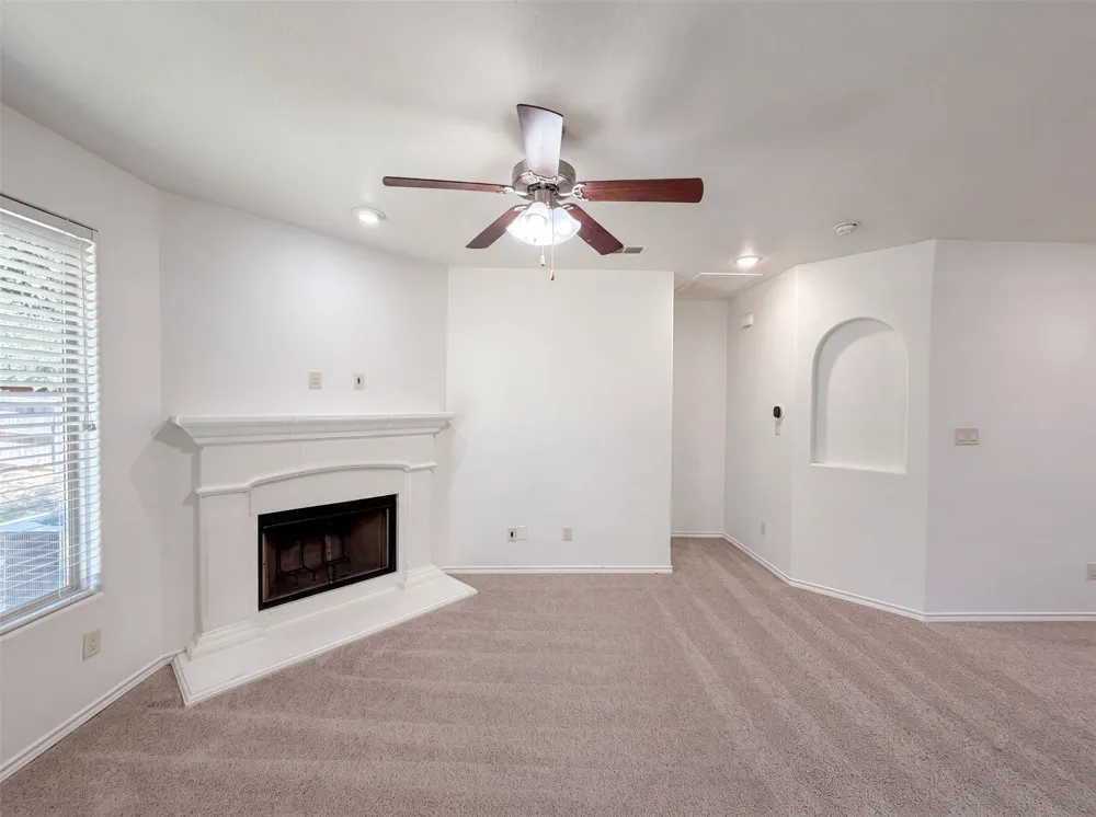1108 Edgewater Drive Azle, TX 76020