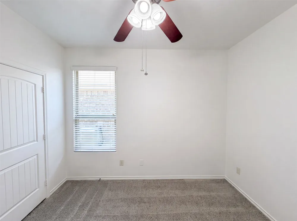 1108 Edgewater Drive Azle, TX 76020
