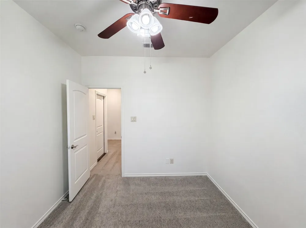 1108 Edgewater Drive Azle, TX 76020