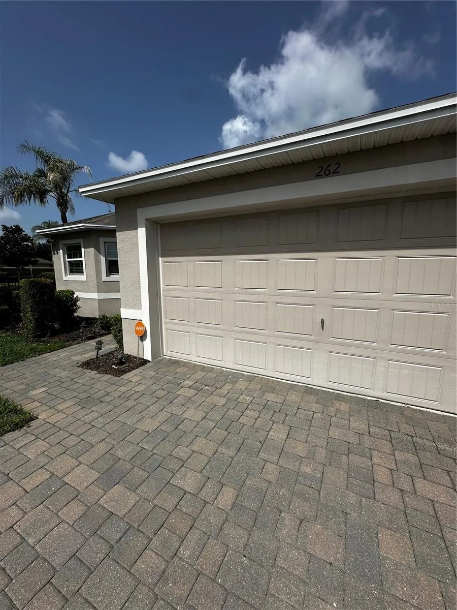 262 LAKE MARIANA PLACE Auburndale, FL 33823