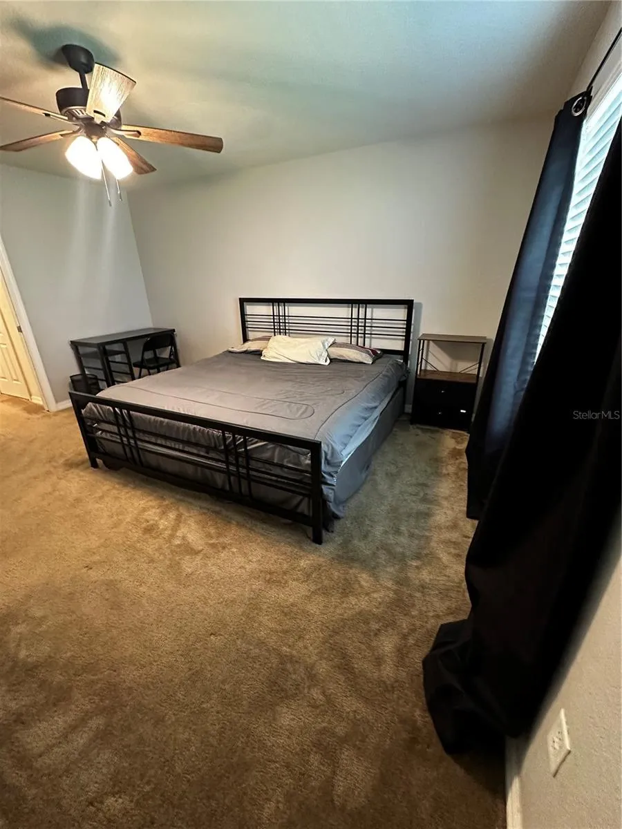 262 LAKE MARIANA PLACE Auburndale, FL 33823