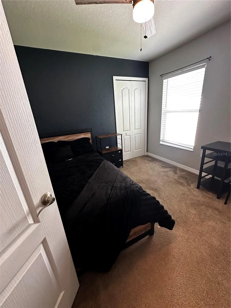 262 LAKE MARIANA PLACE Auburndale, FL 33823