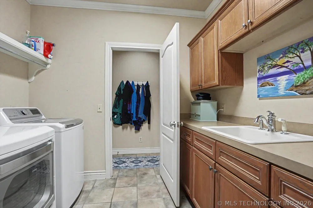 7813 E 99th Place Tulsa, OK 74133
