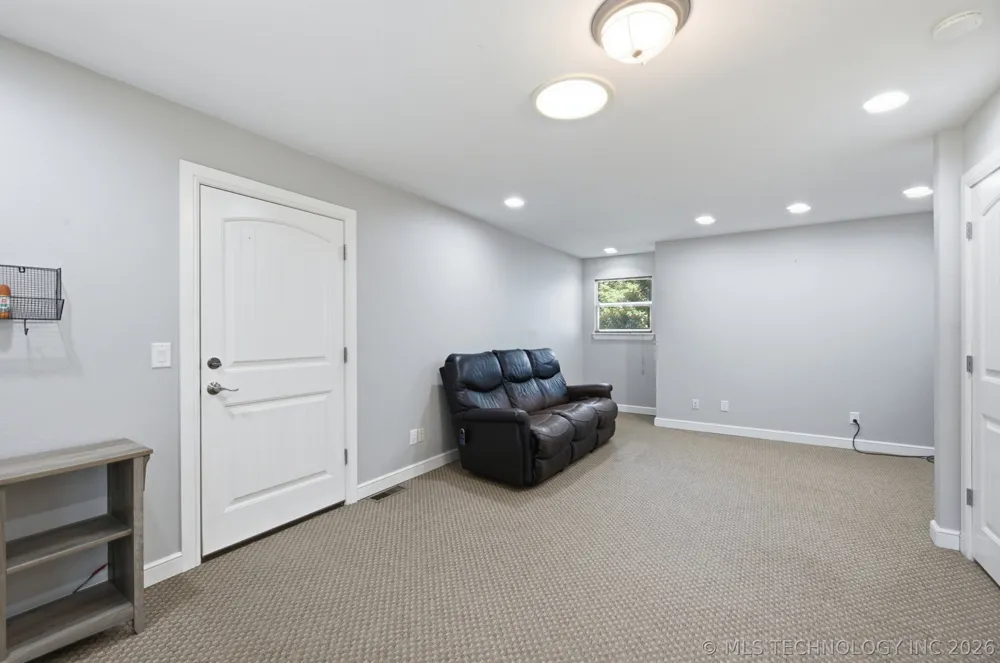 3 Foxwood Estates Street Adair, OK 74330