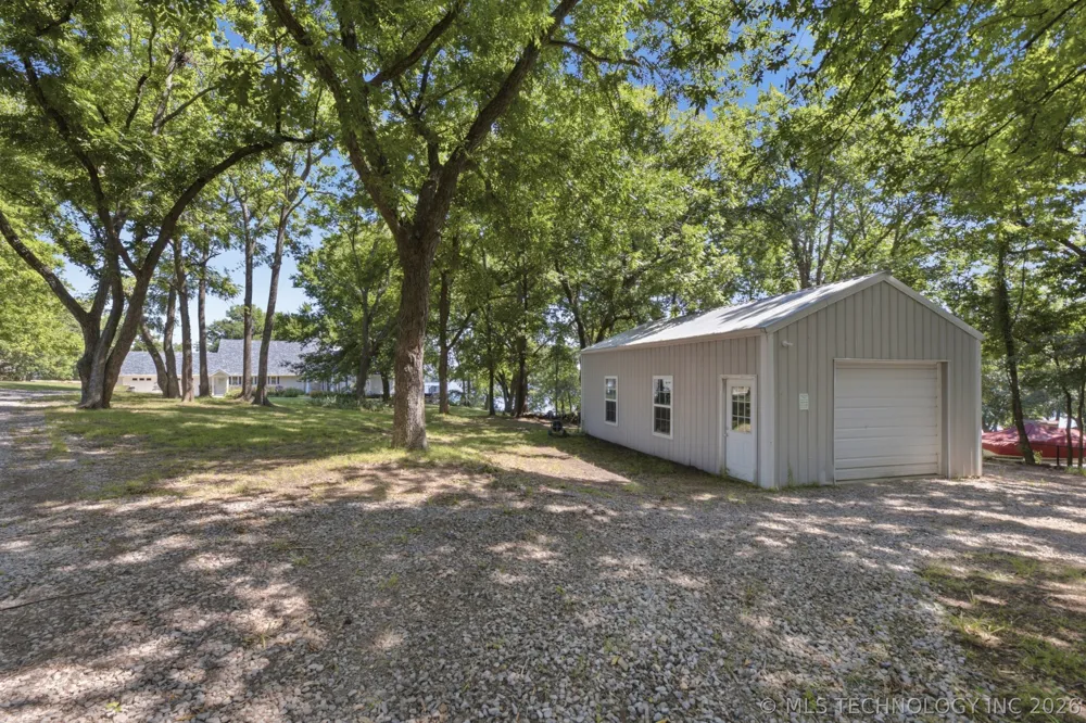 3 Foxwood Estates Street Adair, OK 74330