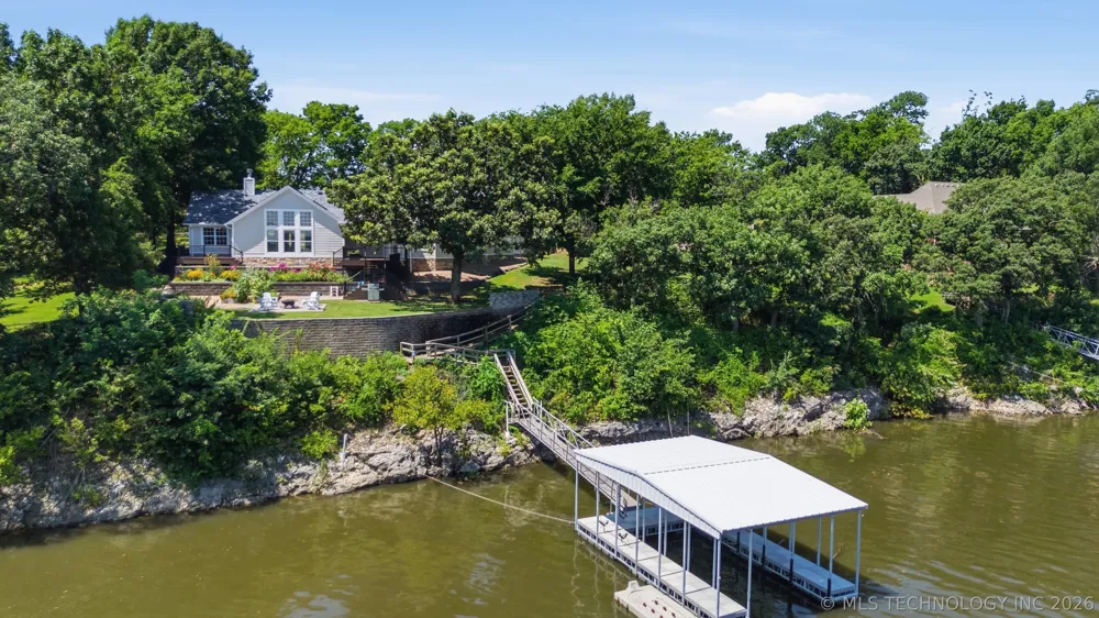 3 Foxwood Estates Street Adair, OK 74330