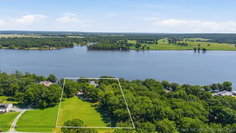 3 Foxwood Estates Street Adair, OK 74330