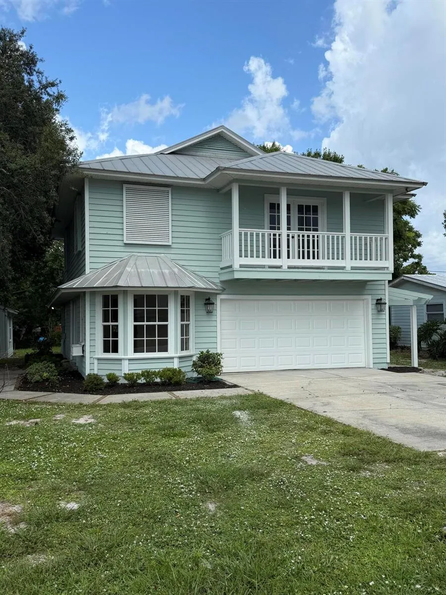 180 8th Court Vero Beach, FL 32962
