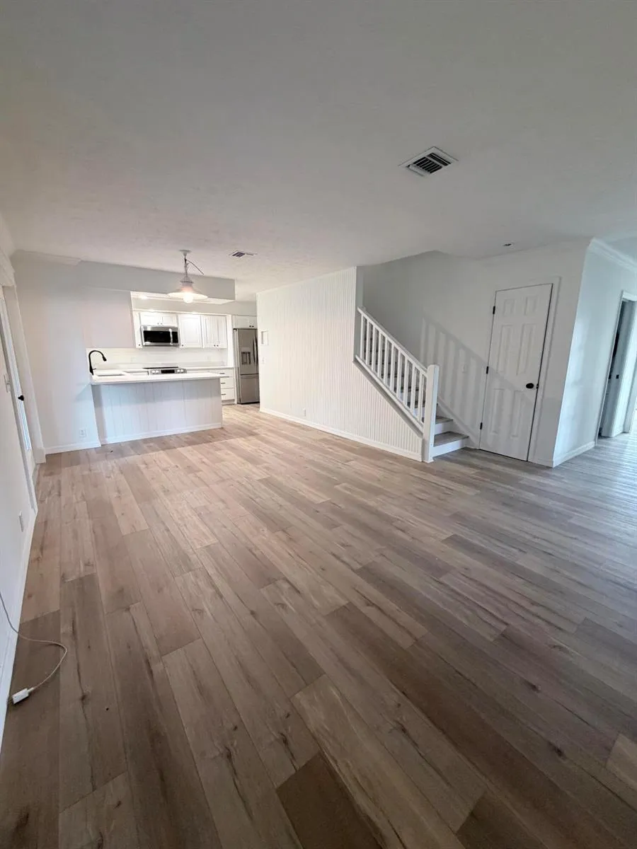 180 8th Court Vero Beach, FL 32962
