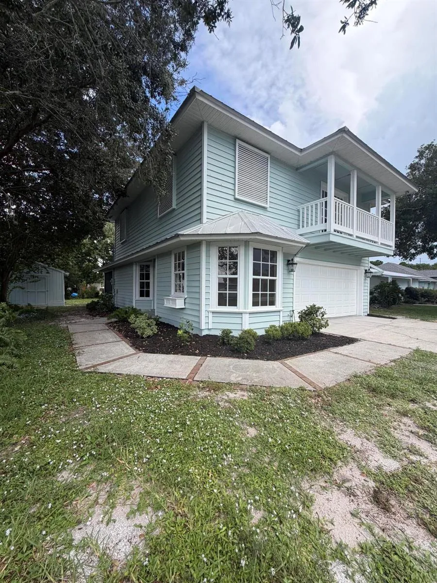 180 8th Court Vero Beach, FL 32962