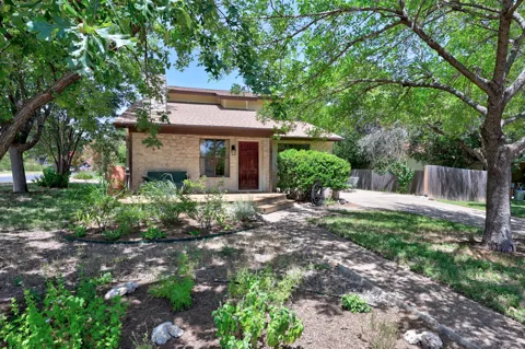 1910 Mirabeau Street