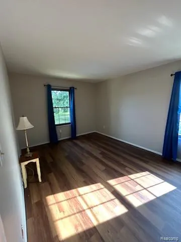35138 Bay Circle Harrison Charter Township, MI 48045